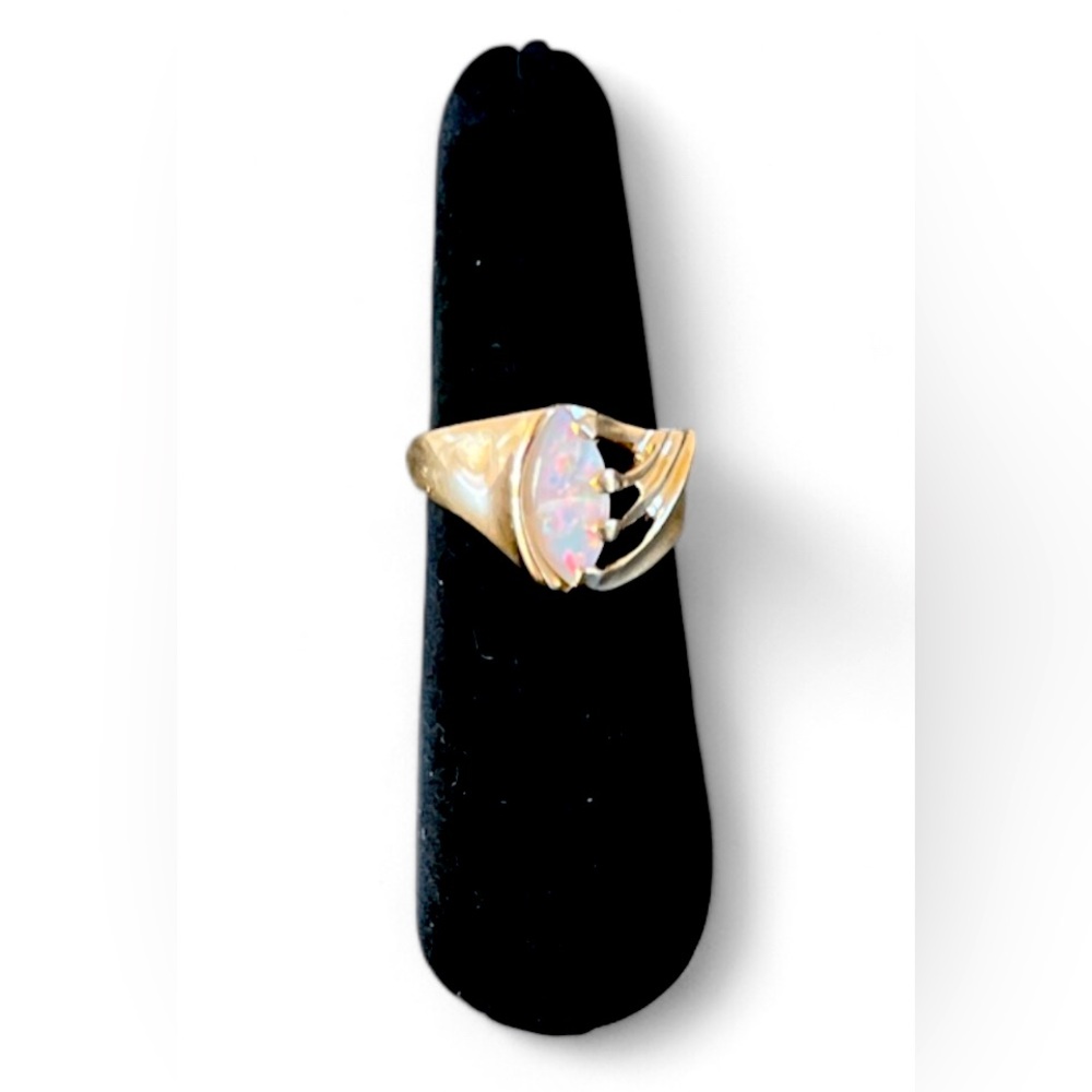 Opal Ring Marquise Caochon Opal 14 Karat Gold Size 6.5